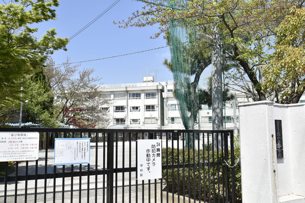 グリーンコーポ京成小岩(江戸川区立北小岩小学校)