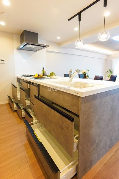 なぎさニュータウン７号棟