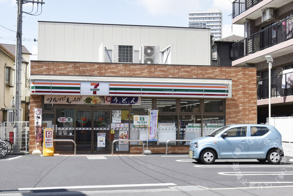 リバーサイドマンション江戸川　204号室(セブンイレブン江戸川南小岩8丁目店)