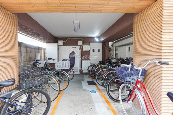 ストークハイム緑町　1階
