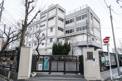 グランロイヤル曳舟　3階部分(墨田区立曳舟小学校)