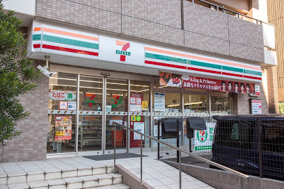 フュージョナル両国クアトロ　2階(セブンイレブン墨田立川3丁目店)