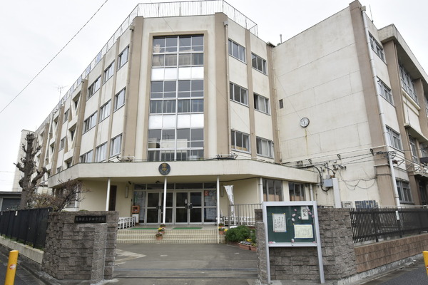 葛飾区東立石２丁目の新築一戸建(葛飾区立本田中学校)