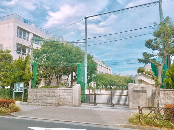 葛飾区東新小岩７丁目の中古一戸建て(葛飾区立上平井中学校)