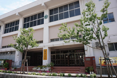 業平マンション(墨田区立業平小学校)