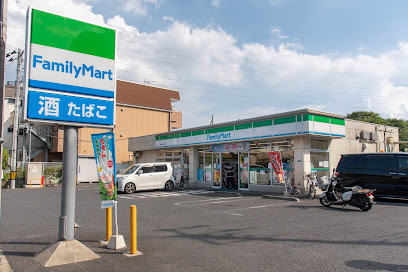 鎌倉町パークファミリア　6階(ファミリーマート葛飾鎌倉三丁目店)
