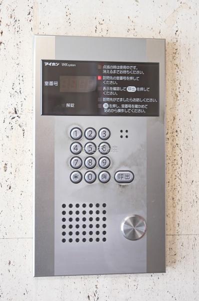 ロイヤルプラザ高砂　1階