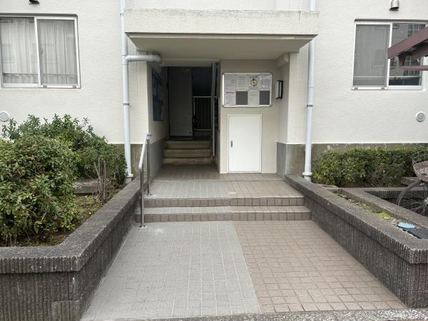 志津グリーンハイツ２号棟