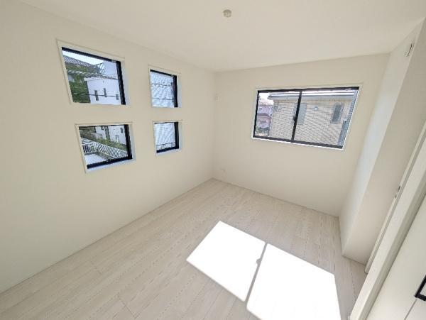 中志津二丁目全1棟