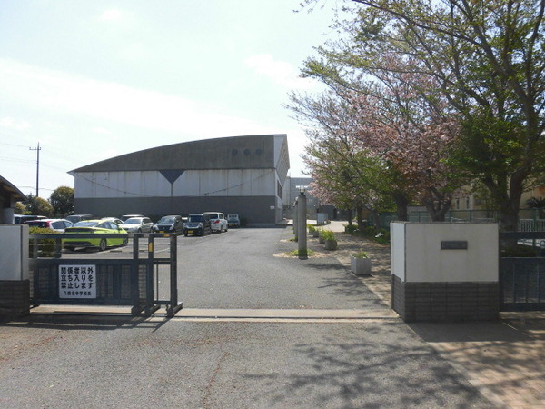 八街市八街はの土地(八街市立八街北中学校)