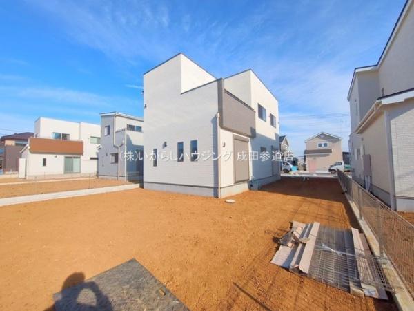 富里市七栄の新築一戸建