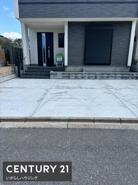 成田市加良部Ⅱ　全2棟　1号棟