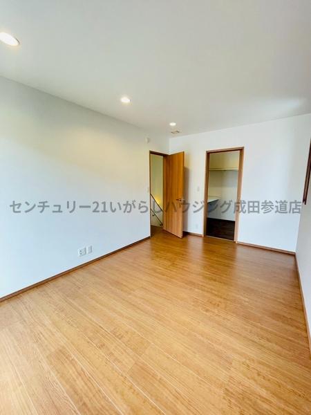 成田市はなのき台２丁目の中古一戸建て