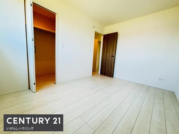 グラファーレ成田市玉造10期全2棟 1号棟(洋室)