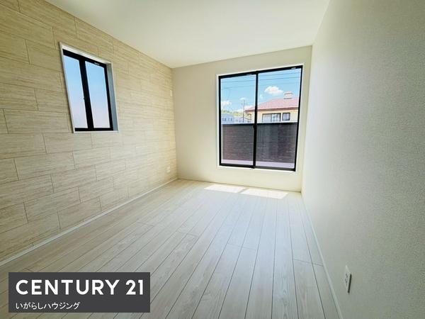 グラファーレ成田市玉造10期全2棟 1号棟(洋室)