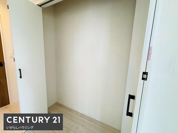 グラファーレ成田市玉造10期全2棟 1号棟(収納)