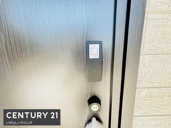 グラファーレ成田市玉造10期全2棟 1号棟(玄関)