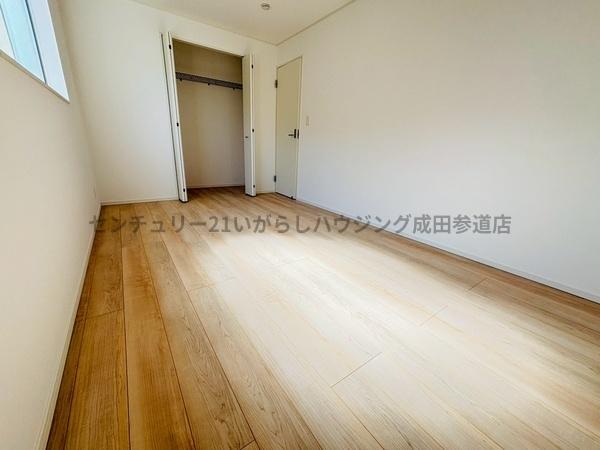 クレイドルガーデン成田市玉造第10　全2棟　1号棟