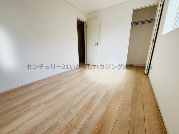 クレイドルガーデン成田市玉造第10　全2棟　1号棟
