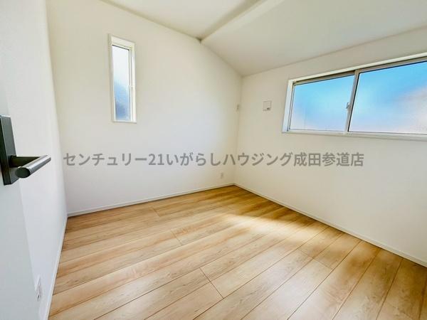 クレイドルガーデン成田市玉造第10　全2棟　1号棟