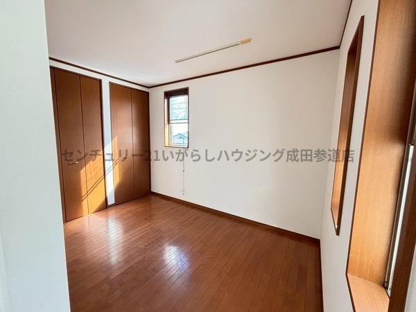 印旛郡栄町竜角寺台３丁目の中古一戸建て