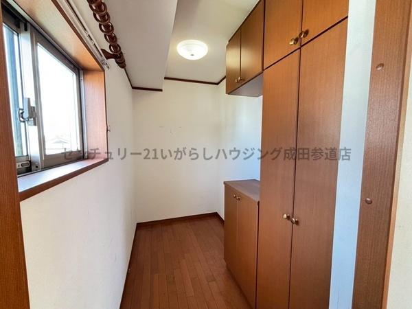 印旛郡栄町竜角寺台３丁目の中古一戸建て