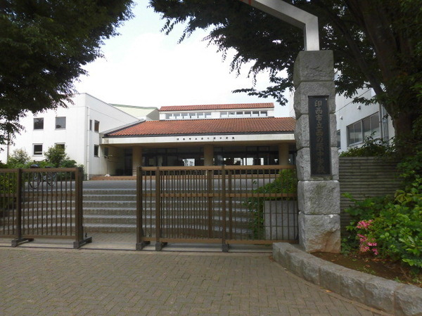印西市草深の中古一戸建て(印西市立西の原中学校)