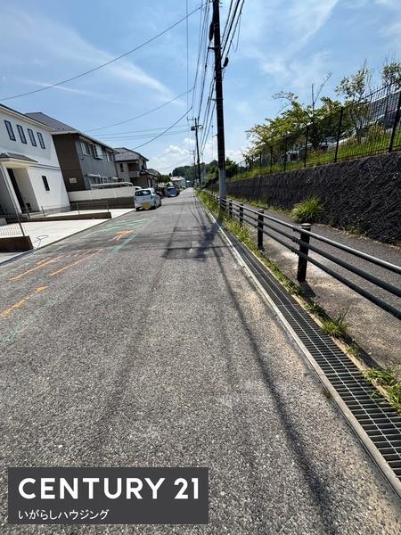 成田市美郷台　全5棟　Ｂ号棟