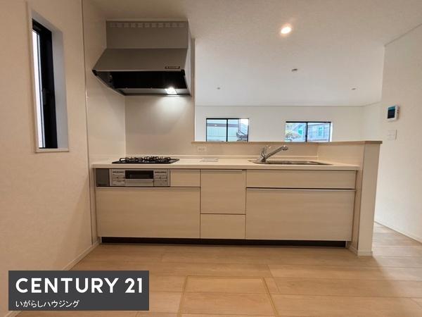 クレイドルガーデン成田市玉造第１１　全2棟　1号棟