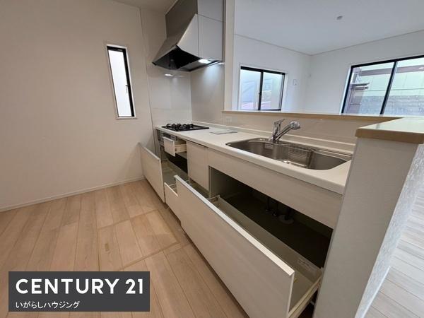 クレイドルガーデン成田市玉造第１１　全2棟　1号棟