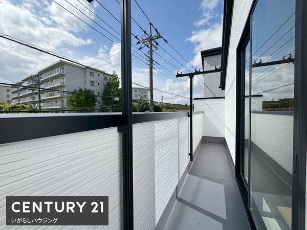 グラファーレ成田市中台12期全2棟　2号棟