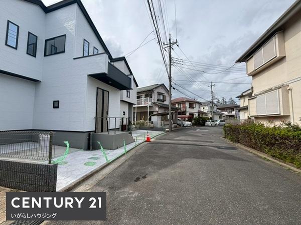 グラファーレ成田市中台12期全2棟　1号棟
