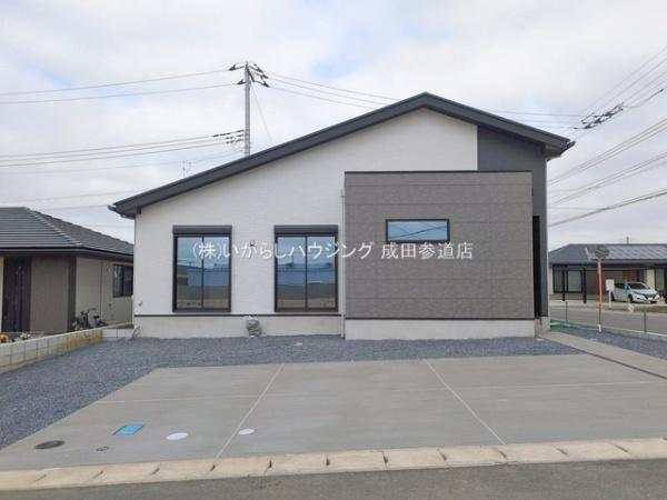 リガーレ富里市御料1期　全3棟　2号棟
