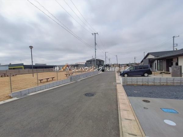 リガーレ富里市御料1期　全3棟　2号棟