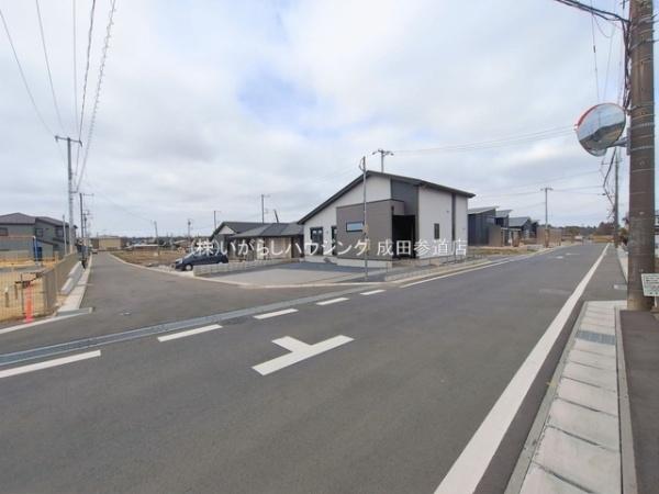 リガーレ富里市御料1期　全3棟　2号棟