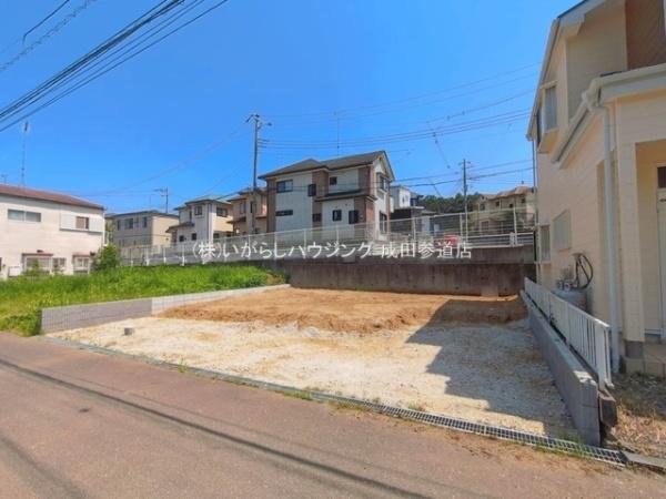 グラファーレ成田市不動ヶ岡　全1棟