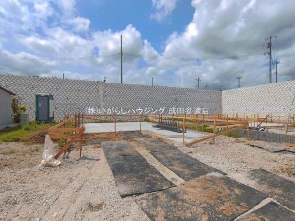 グラファーレ酒々井町上岩橋全2棟　1台号棟
