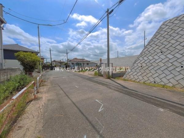 グラファーレ酒々井町上岩橋全2棟　1台号棟