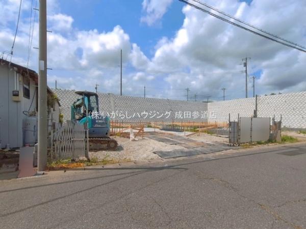 グラファーレ酒々井町上岩橋全2棟　1号棟