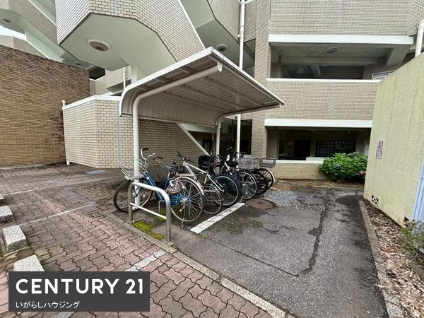 フォレスト成田