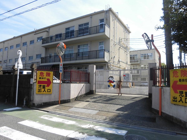 京都市右京区太秦朱雀町の中古一戸建(京都市立太秦小学校)