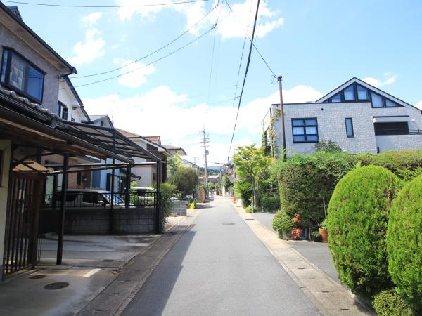 樫原田中町(前面道路含む現地写真)