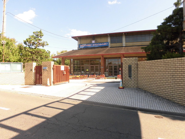 京都市伏見区深草大亀谷万帖敷町の土地(京都市立藤城小学校)