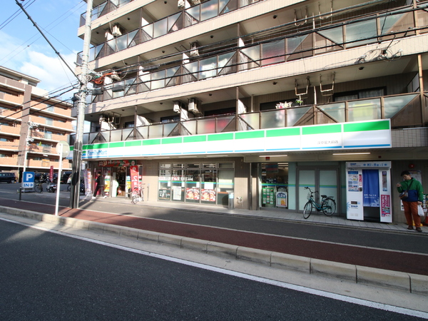 京都市伏見区深草西出町の土地(ファミリーマート深草龍大前店)