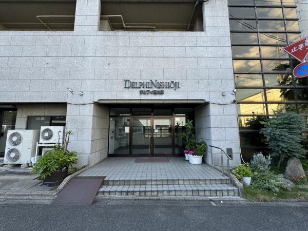 デルフィ西大路