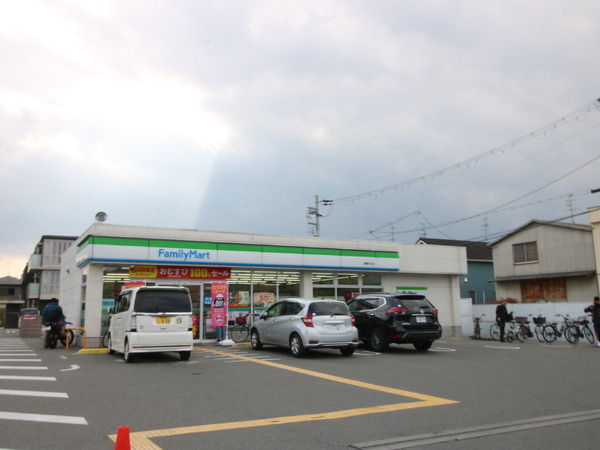 城陽市久世下大谷の中古一戸建て(ファミリーマート城陽平川店)