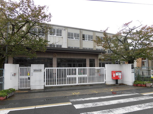 京都市右京区太秦百合ケ本町の土地(京都市立南太秦小学校)