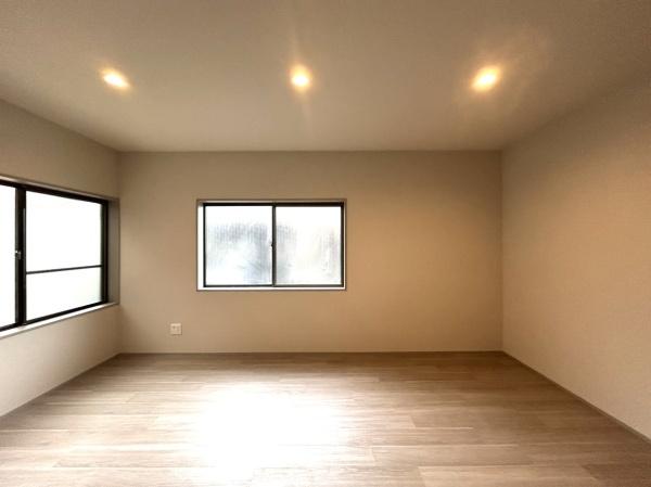京都市西京区山田久田町の中古一戸建て(リビング)