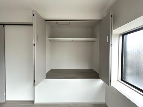 京都市西京区山田久田町の中古一戸建て(収納)