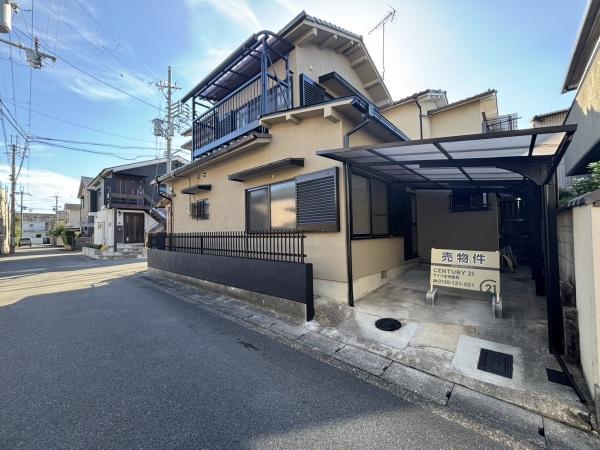 京都市西京区山田久田町の中古一戸建て(前面道路含む現地写真)
